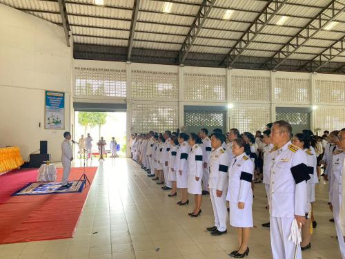 นายอำเภอพบปะผู้เข้าร่วมพิธี