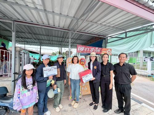 นายอำเภอซับใหญ่ นำทีม ปลัดอำเภอ หัวหน้าส่วนราชการ สมาชิกเหล่ากาชาดจังหวัดชัยภูมิ อำเภอซับใหญ่ ผู้ใหญ่บ้าน ร่วมเดินเชิญชวนผู้มีจิตศรัทธาบริจาคเงินและสิ่งของ ณ พื้นที่อำเภอซับใหญ่