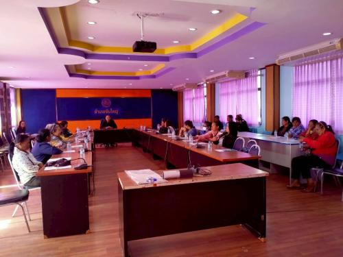 บรรยายให้ความรู้แก่ครัวเรือนเป้าหมาย