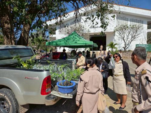 ตลาดร่มเขียวประชารัฐ