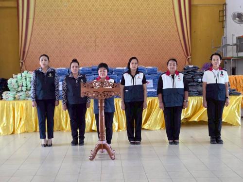 นายกเหล่ากาชาดจังหวัดชัยภูมิ และสมาชิกเหล่ากาชาด