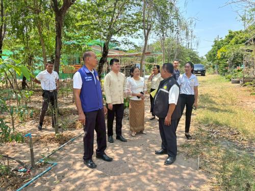 เยี่ยมชมสวนผักหวานสามยาย