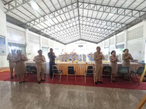 พิธีสวดมนต์ไหว้พระก่อนการประชุม