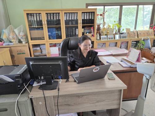 สำนักงานพัฒนาชุมชนอำเภอซับใหญ่ ร่วมรับฟัง