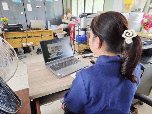 พัฒนาการอำเภอซับใหญ่ เข้าร่วมประชุมผ่านระบบ Zoom Cloud Meeting