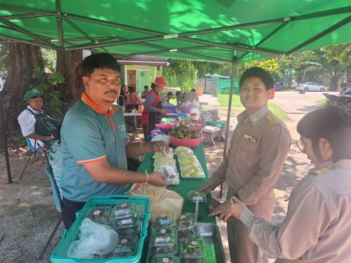 การจัดจำหน่ายสินค้า OTOP สินค้าเกษตร และสินค้าชุมชน ในวันประชุมกำนัน ผู้ใหญ่บ้าน ครั้งที่ ๖/๒๕๖๙ ประจำเดือน มิถุนายน ๒๕๖๙