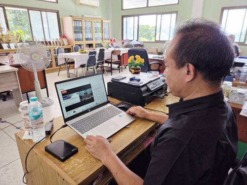 สพอ.ซับใหญ่ ร่วมรับฟังการประชุมกรมการพัฒนาชุมชน ครั้งที่ ๕/๒๕๖๙ ผ่านระบบ TV พช.