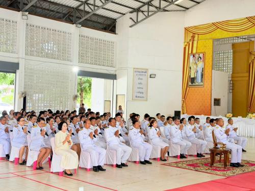 พิธีสวดพระพุทธมนต์และทำบุญตักบาตรถวายพระราชกุศลเนื่องในวันคล้ายวันพระราชสมภพสมเด็จพระนางเจ้าสิริกิติ์ พระบรมราชินีนาถ พระบรมราชชนนีพันปีหลวง
