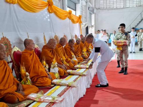 พิธีสวดพระพุทธมนต์และทำบุญตักบาตรถวายพระราชกุศลเนื่องในวันคล้ายวันพระราชสมภพสมเด็จพระนางเจ้าสิริกิติ์ พระบรมราชินีนาถ พระบรมราชชนนีพันปีหลวง