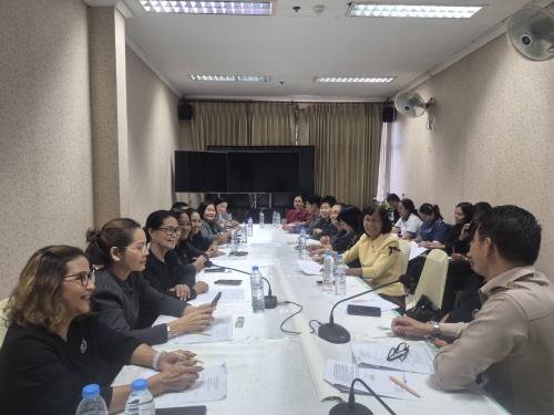 ประชุมเตรียมความพร้อมการจัดกิจกรรมโครงการ “พลังสตรีชัยภูมิ หลอมรวมใจ น้อมถวายอาลัยพระพันปีหลวง”