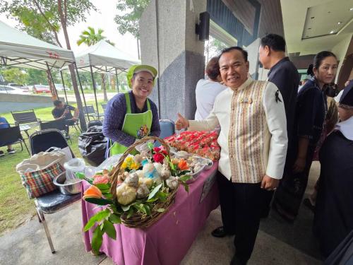 พัฒนาการจังหวัดชัยภูมิเยี่ยมบูธอำเภอซับใหญ่