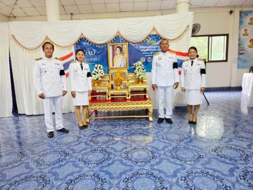 พัฒนาการอำเภอซับใหญ่และเจ้าหน้าที่พัฒนาชุมชน