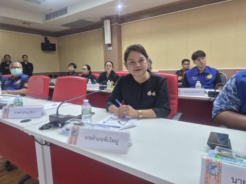 นายอำเภอซับใหญ่ มอบหมาย นางวิรงรอง คำสอนพันธ์ พัฒนาการอำเภอซับใหญ่ เข้าร่วมประชุม
