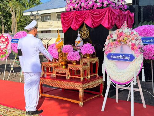 นายอำเภอซับใหญ่ จุดเครื่องทองน้อย